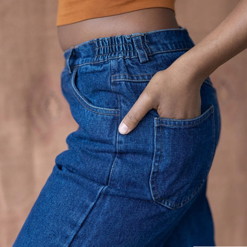 Stonewashed Jeans Número Uno
High Waisted - Large & X-Large - Picture 2 of 5